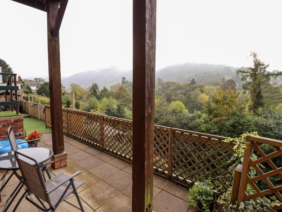 Westoe Hideaway Villa Llangollen Exterior photo