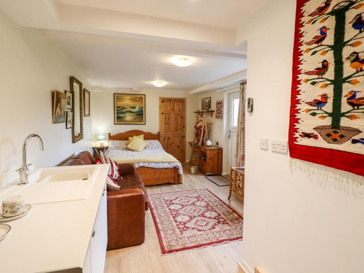 Westoe Hideaway Villa Llangollen Exterior photo