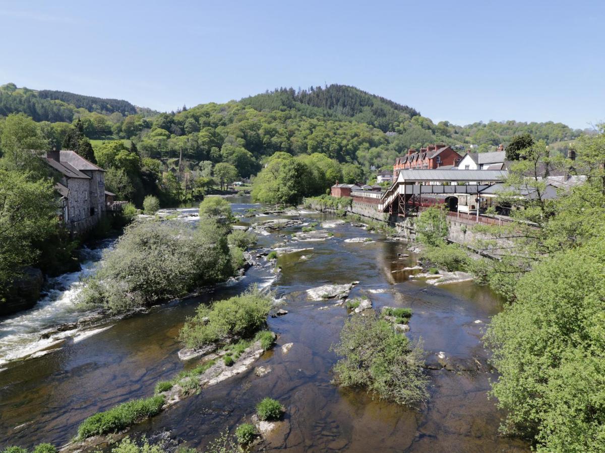 Westoe Hideaway Villa Llangollen Exterior photo